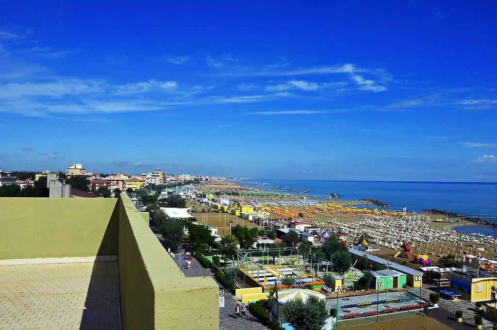 Hotel Colombo Rimini 3*,  Italy