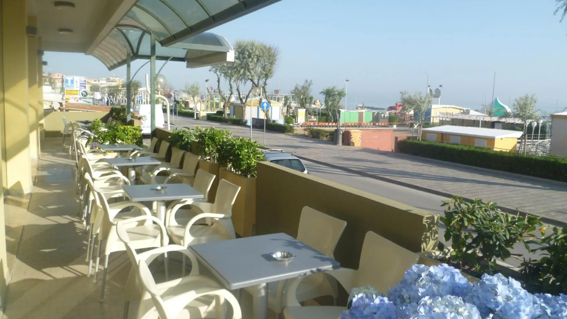 Hotel Colombo Rimini 3*,  Italy